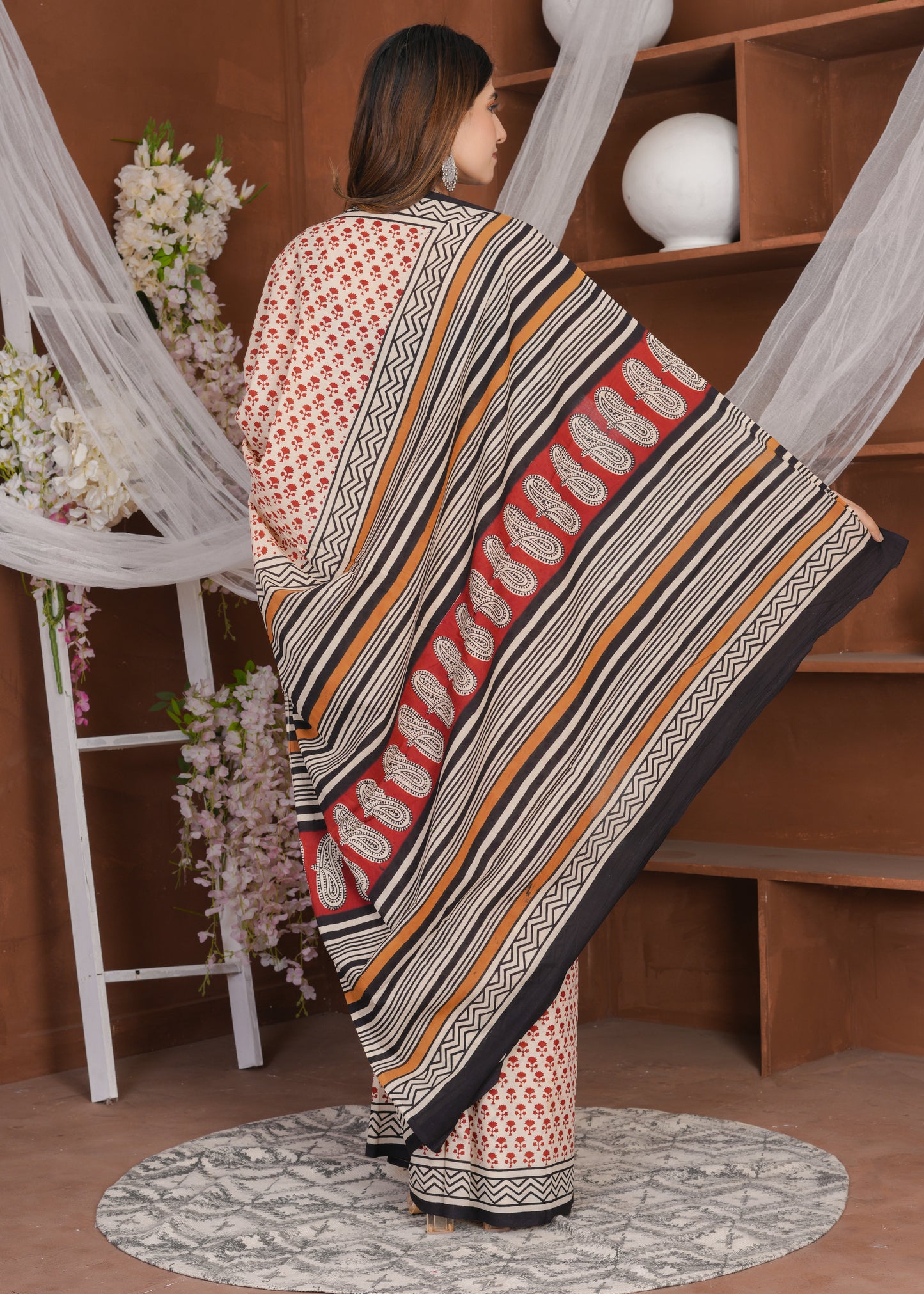 Red Offwhite Bagru Pure Mul Cotton Saree