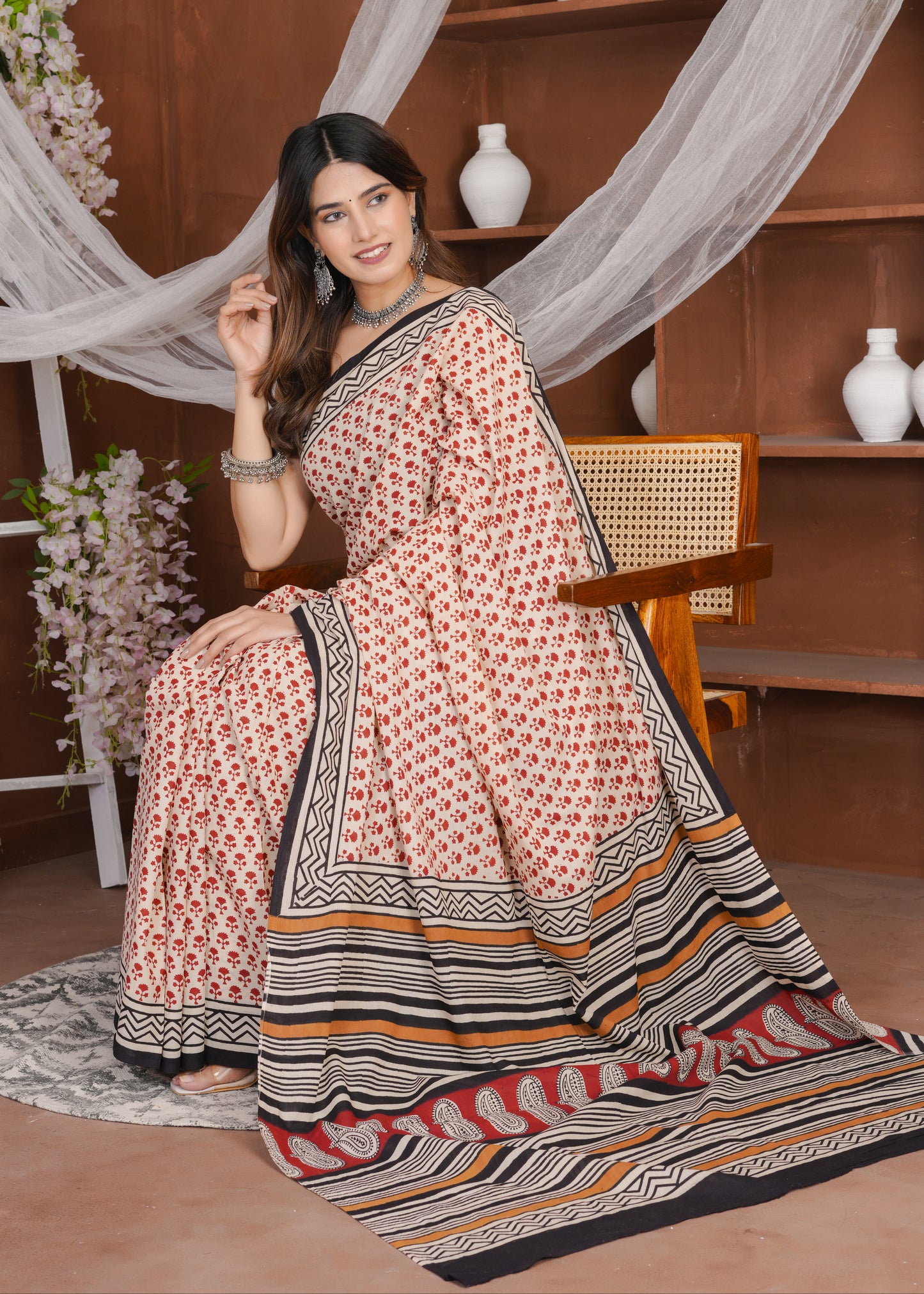 Red Offwhite Bagru Pure Mul Cotton Saree