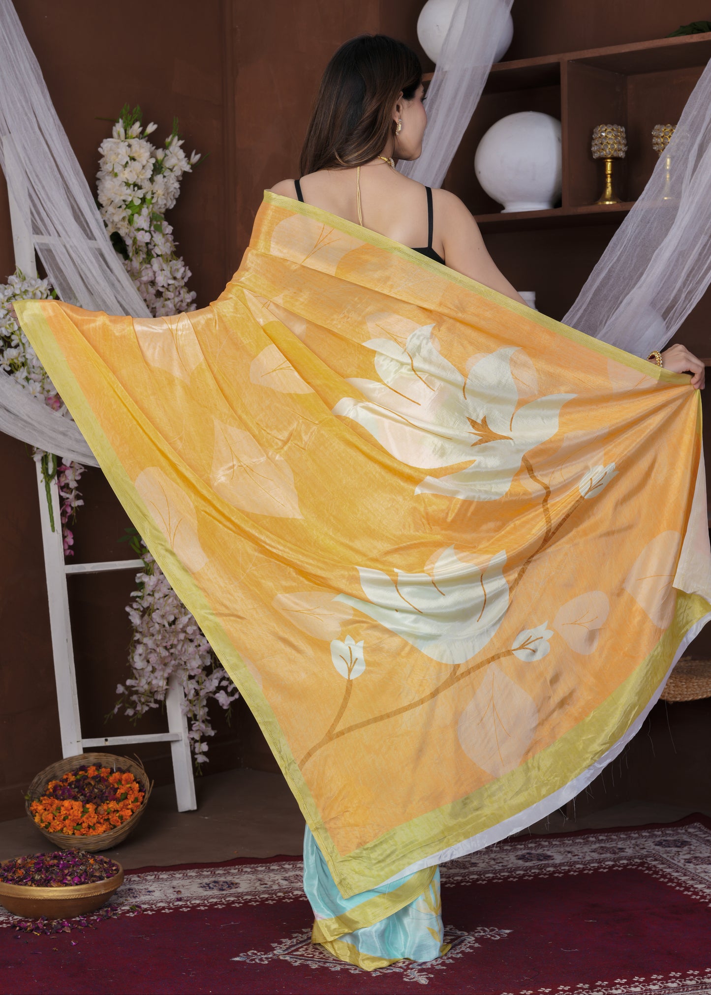 Velora: Pestals Viscose Crepe Printed Saree