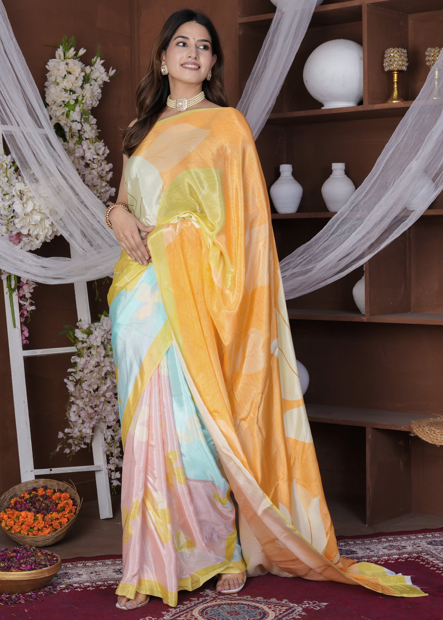 Velora: Pestals Viscose Crepe Printed Saree
