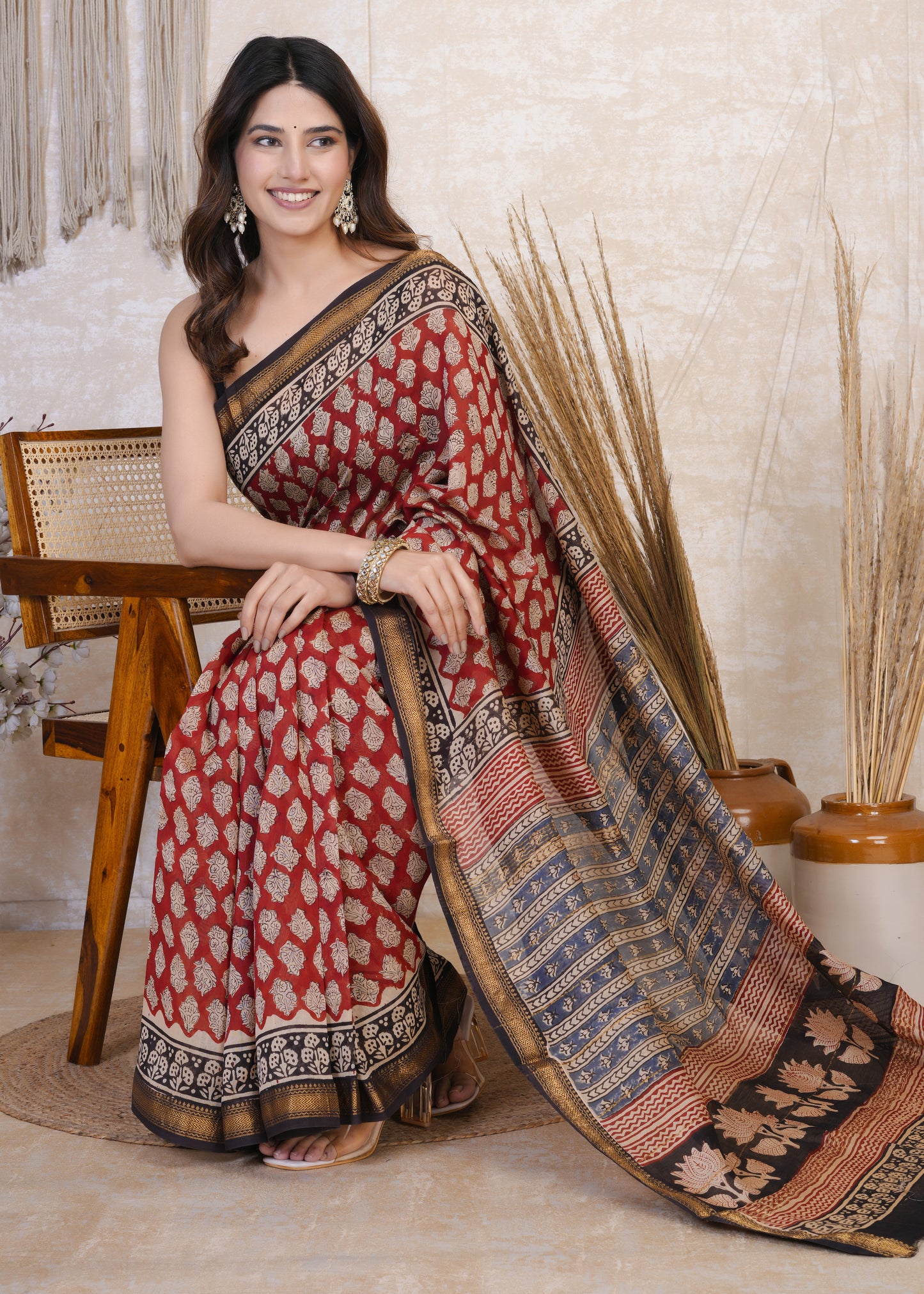 Ragini: Persian Red Bagru Maheshwari Silk Saree